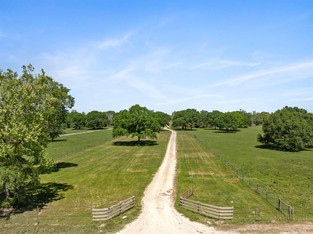 4052 Kuykendall, Bellville, Texas image 44