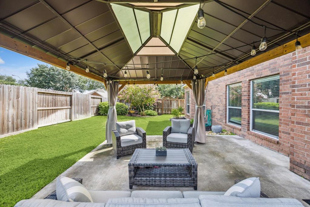1402 Sullivan Springs Drive