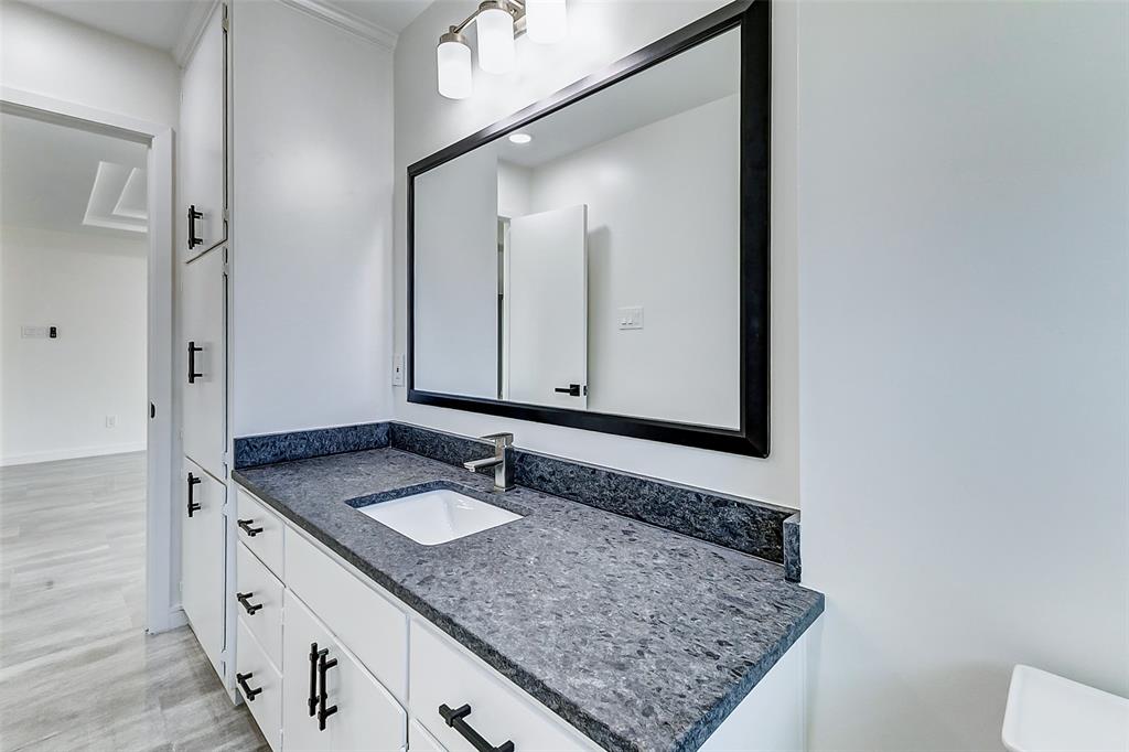 1402 Narcille Street, Baytown, Texas image 19
