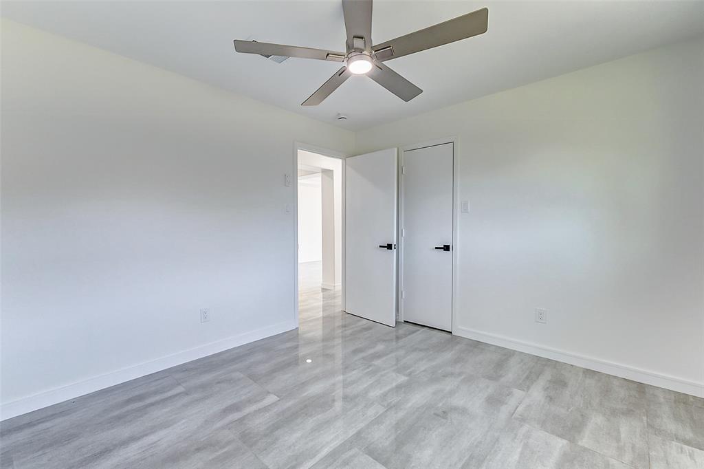 1402 Narcille Street, Baytown, Texas image 18