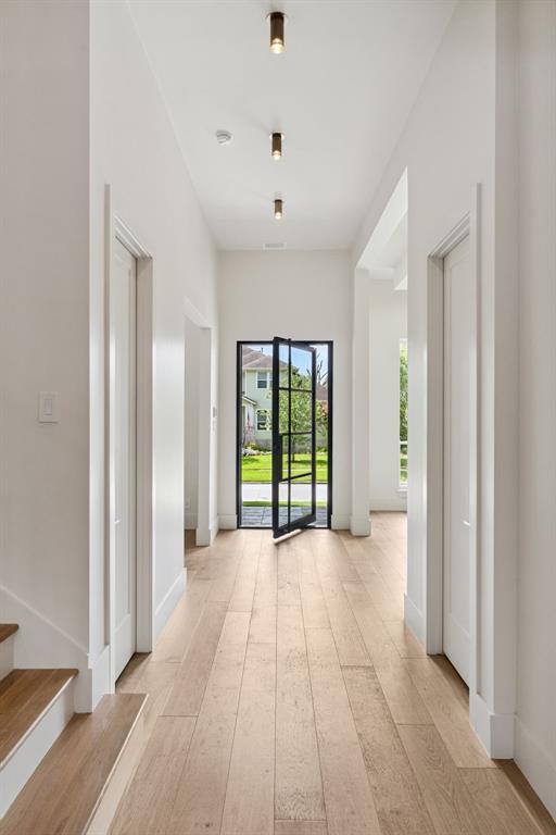 5200 Mimosa Drive