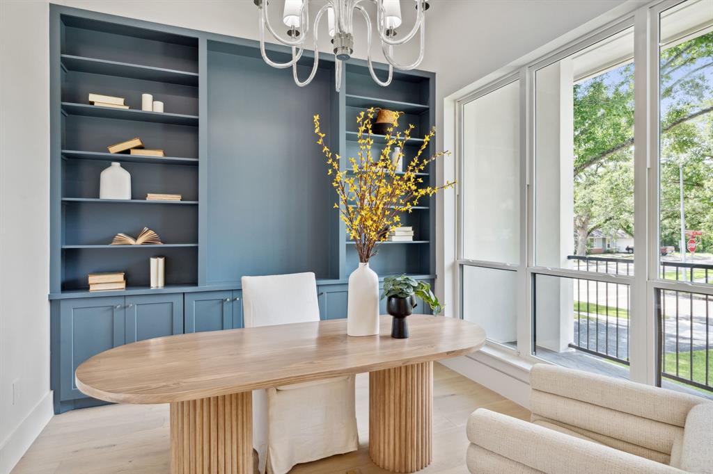 5200 Mimosa Drive