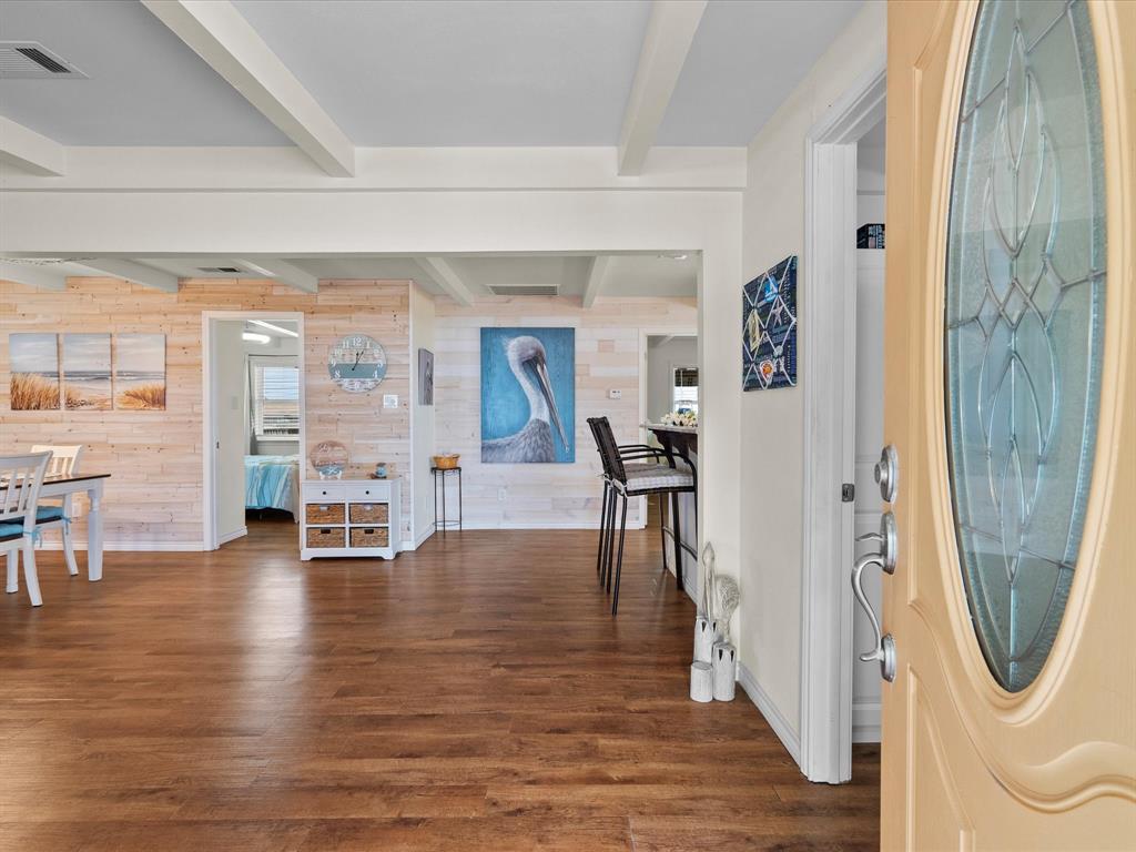 1103 White Cap Drive, Surfside Beach, Texas image 4