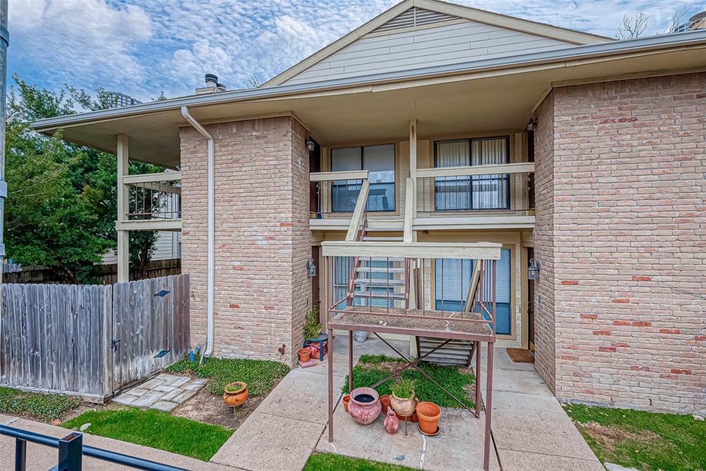 1881 Bering Drive 62