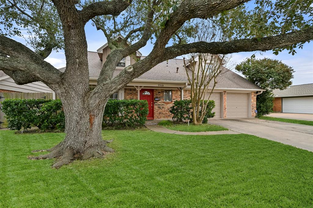 7713 Beaudelaire Circle Cir, Galveston, Texas image 9