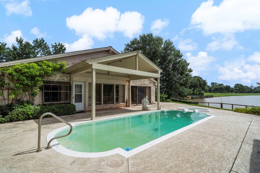 1151 Sugar Creek Boulevard