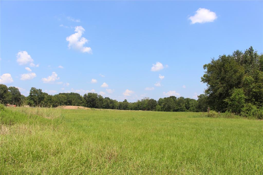 1585 County Road 2066, Hull, Texas image 16