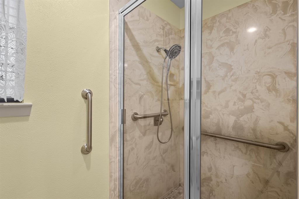 1370 Shakespeare Drive, Beaumont, Texas image 17