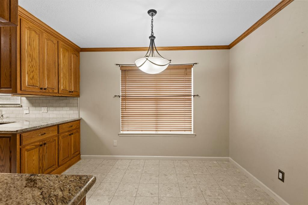 1370 Shakespeare Drive, Beaumont, Texas image 11
