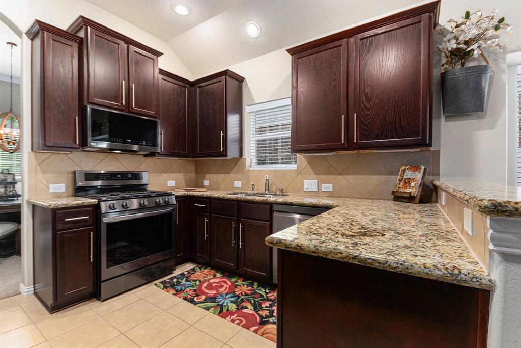 626 E Wellglen, La Marque, Texas image 10