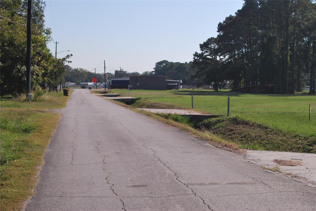 Mabry Road, Baytown, Texas image 12