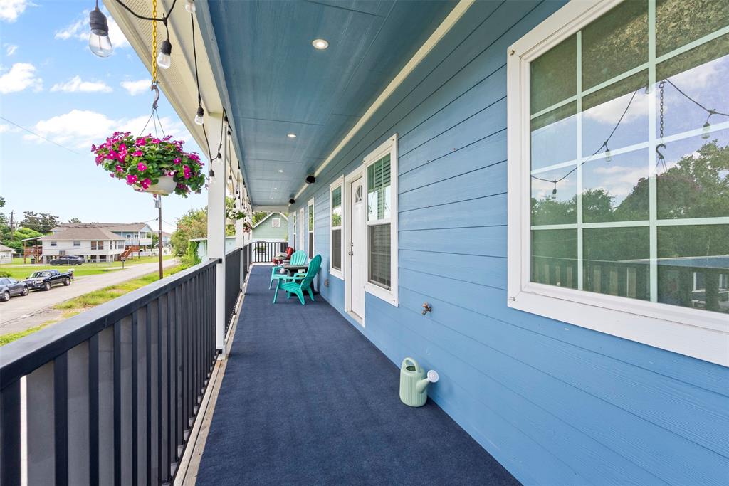 133 Bay Oaks Drive