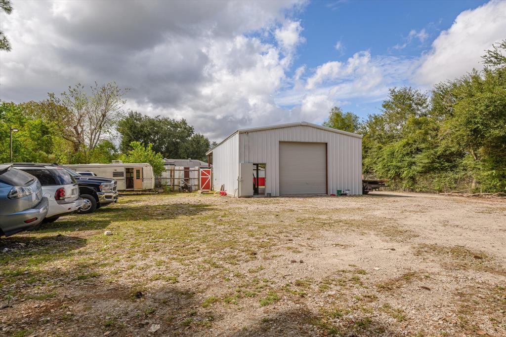 4721 Singletary Road, Alvin, Texas image 36