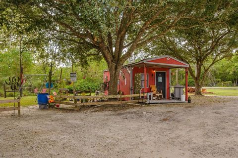 A home in Alvin