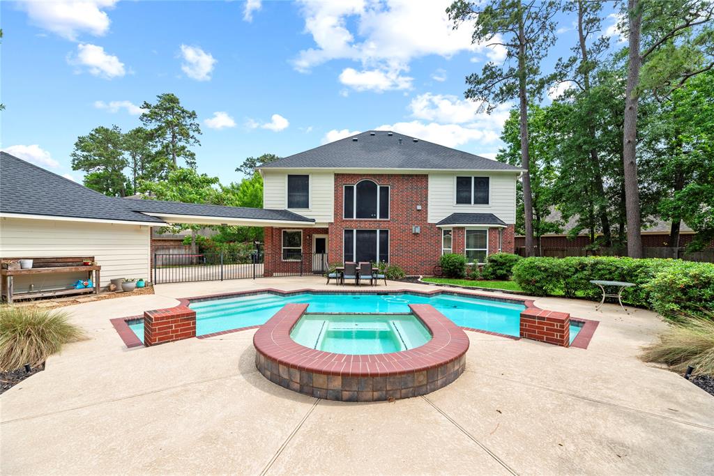 7306 Emerald Glade Lane, Humble, Texas image 38