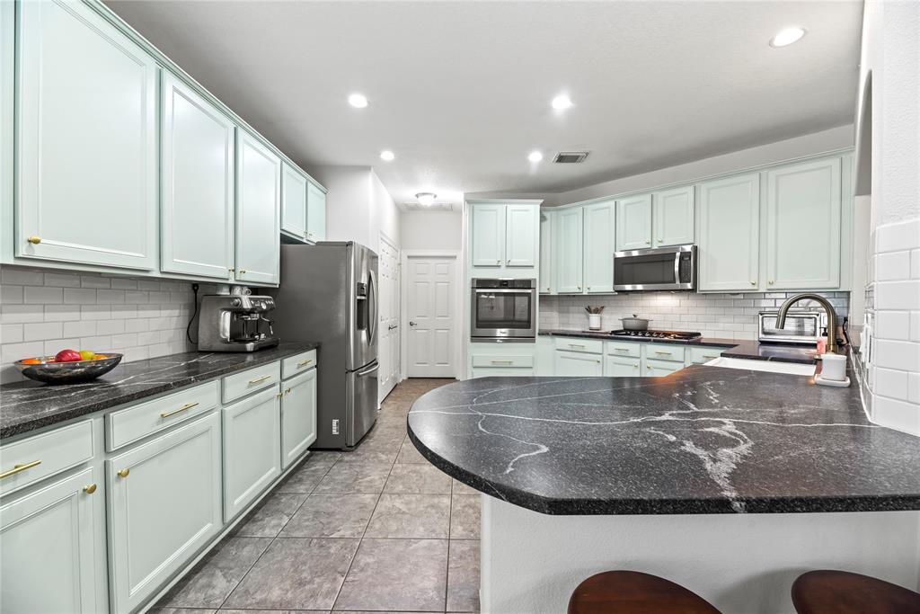 7306 Emerald Glade Lane, Humble, Texas image 15