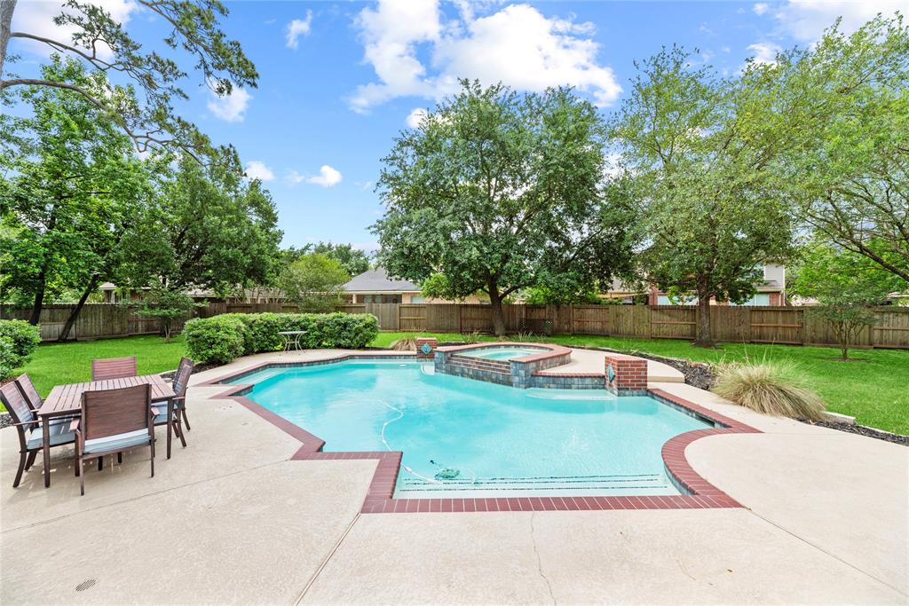 7306 Emerald Glade Lane, Humble, Texas image 36