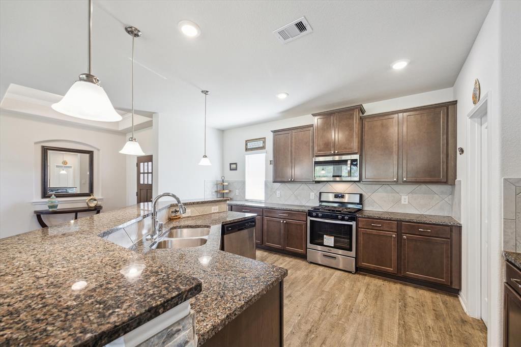 6248 Rolling Hills Road, Conroe, Texas image 8
