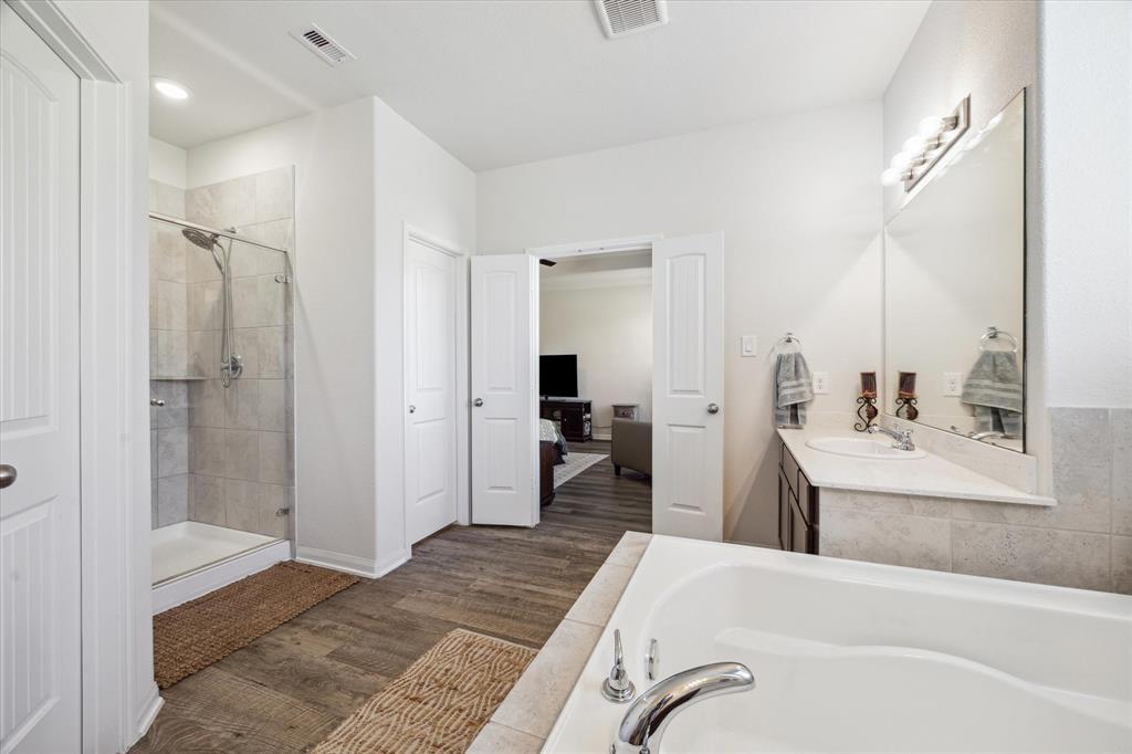 6248 Rolling Hills Road, Conroe, Texas image 12
