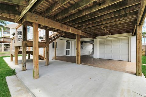 A home in Bayou Vista