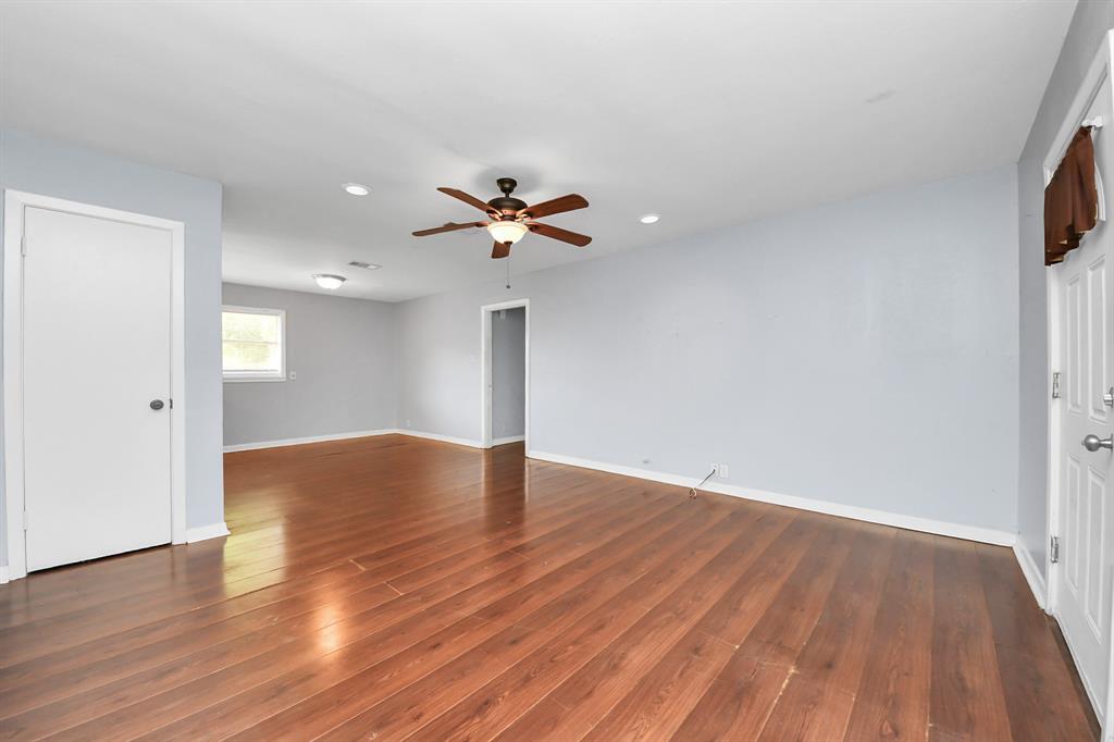 2018 15th Avenue, Texas City, Texas image 3