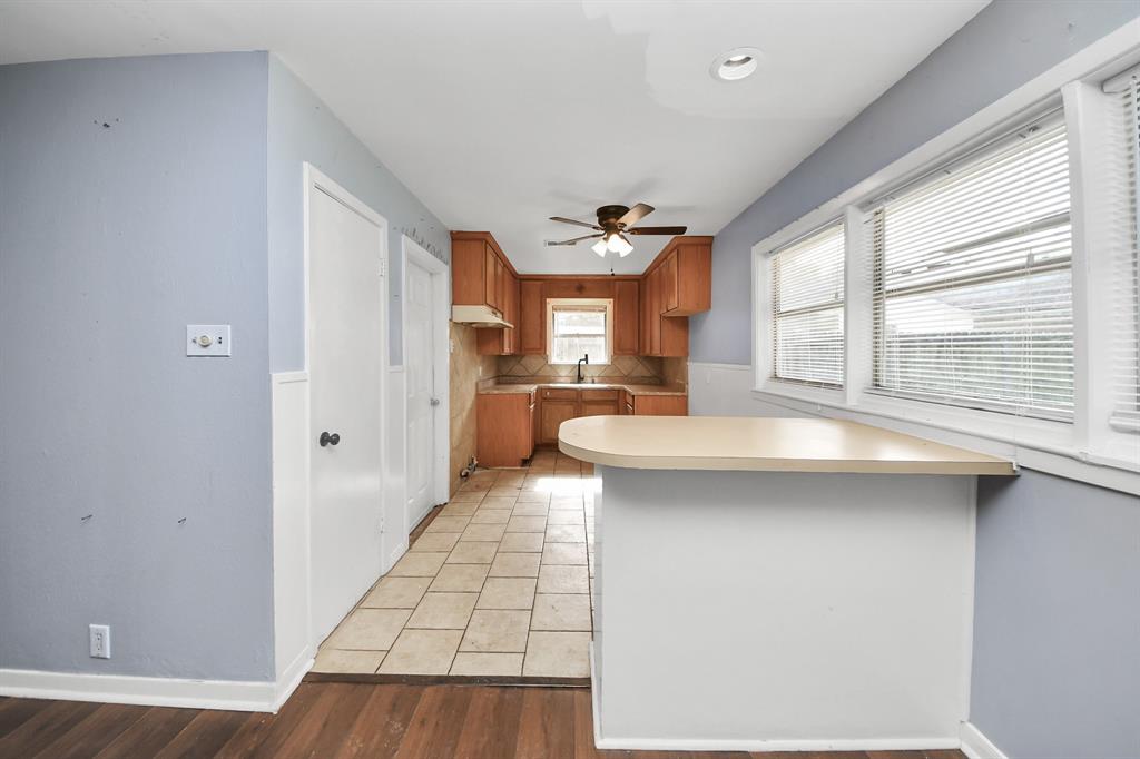 2018 15th Avenue, Texas City, Texas image 7