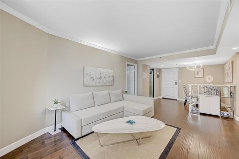 Condominium in Houston TX 3525 Sage Road.jpg