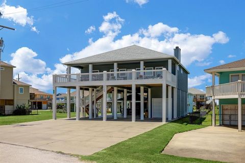 A home in Crystal Beach