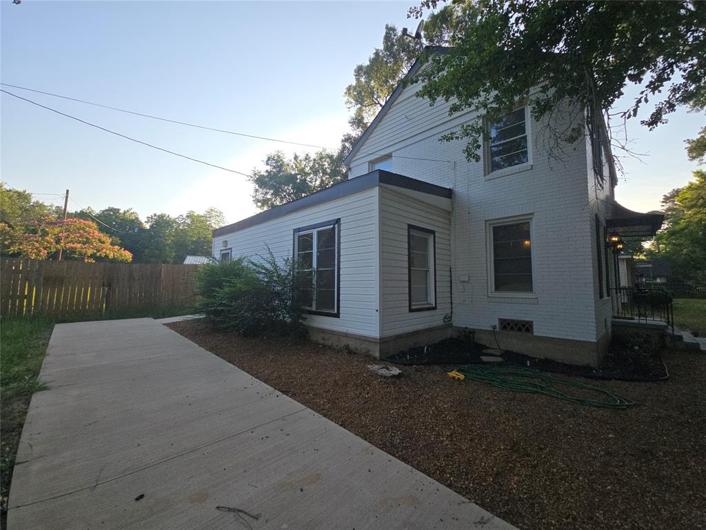 301 Harold Street, Crockett, Texas image 20