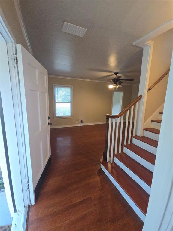 301 Harold Street, Crockett, Texas image 10