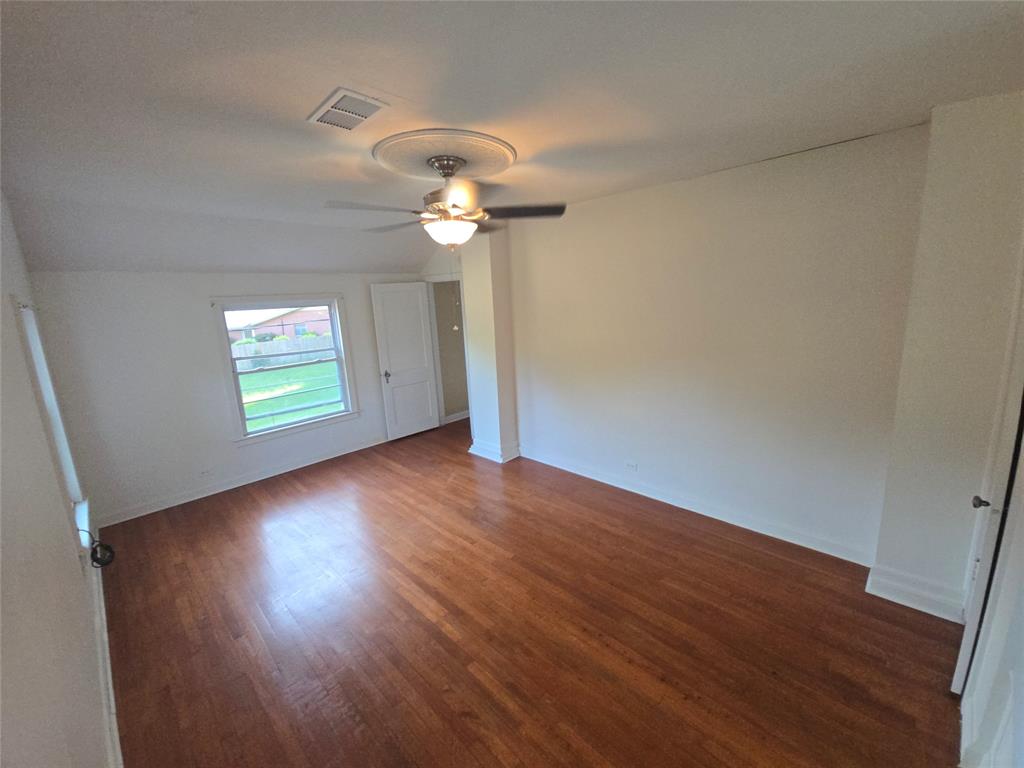 301 Harold Street, Crockett, Texas image 12