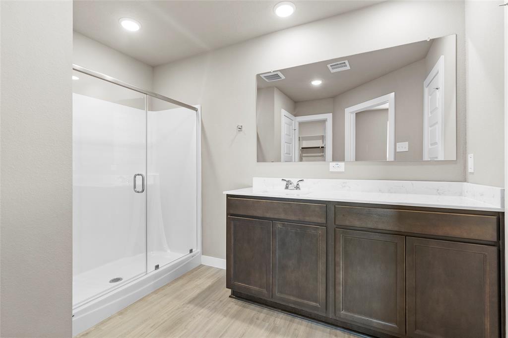 528 Shoreview Drive, Conroe, Texas image 11