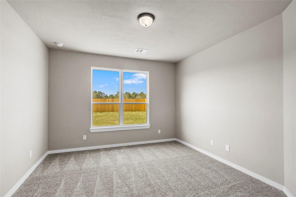 528 Shoreview Drive, Conroe, Texas image 9