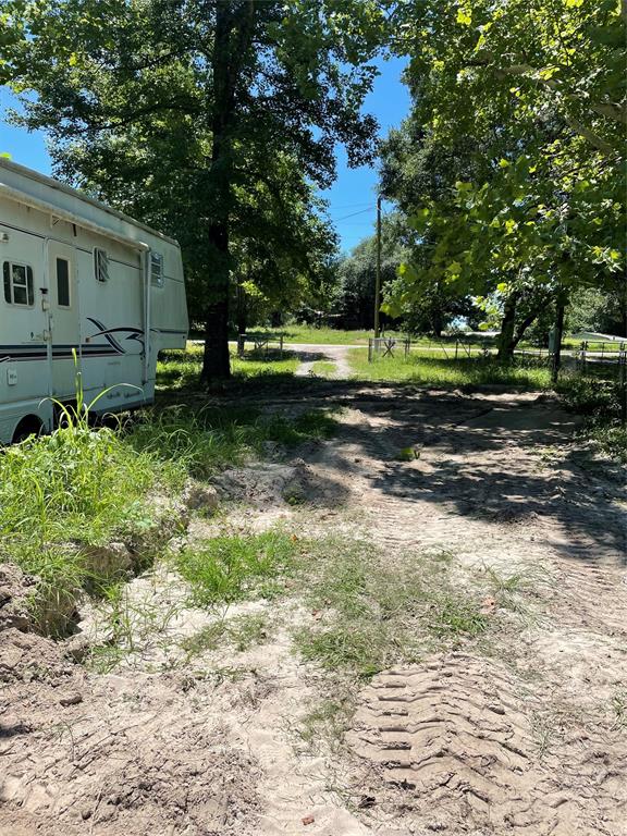 191 Fishermans Trail, Huntsville, Texas image 3