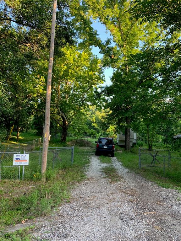 191 Fishermans Trail, Huntsville, Texas image 8