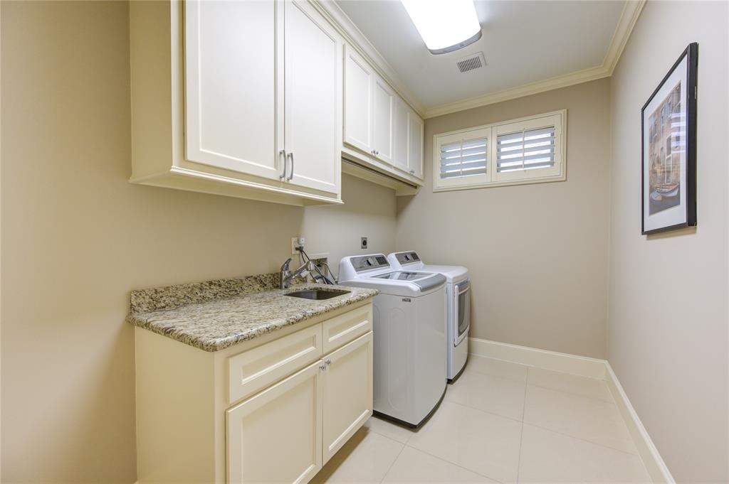 4532 Maple Street, Bellaire, Texas image 18