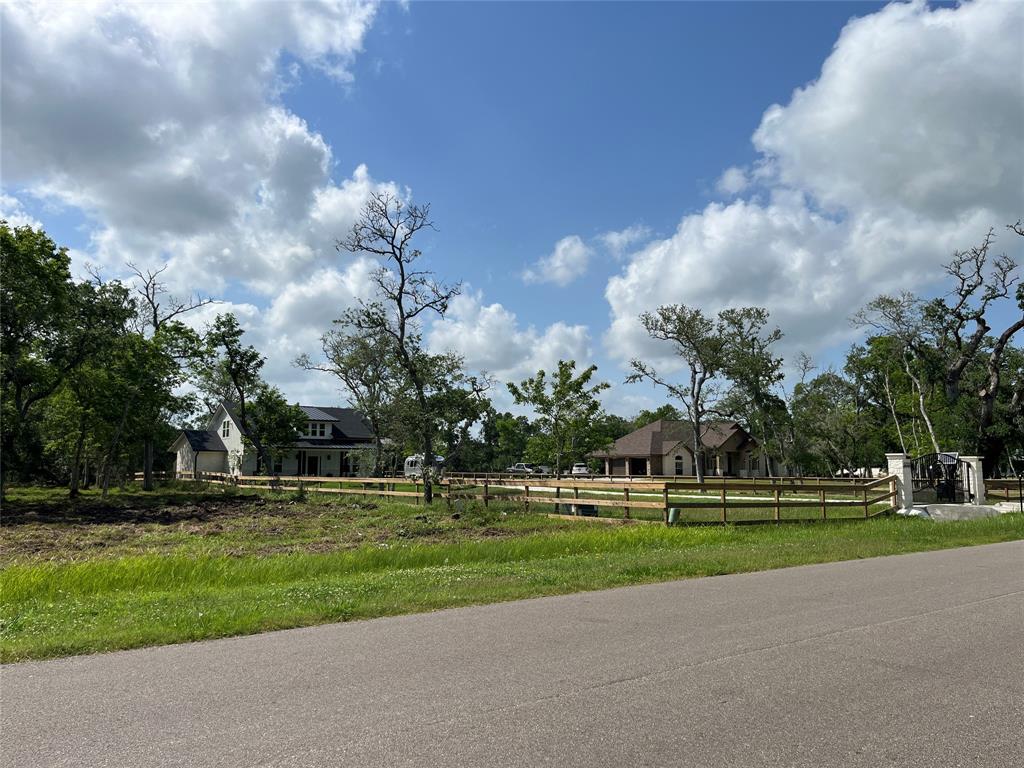 32526 Bayou Bend, Richwood, Texas image 4
