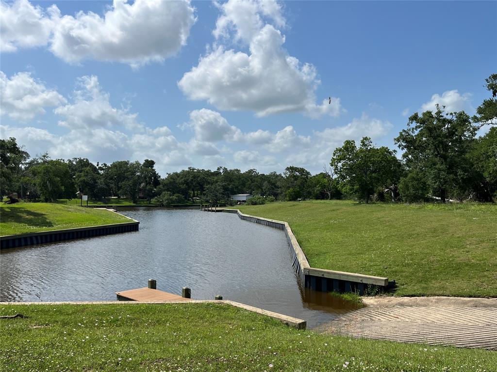 32526 Bayou Bend, Richwood, Texas image 6