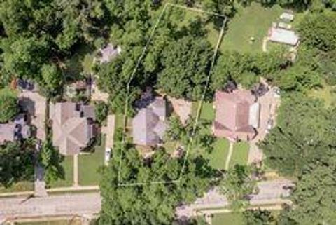 A home in Crockett