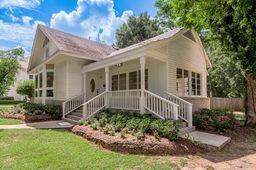 924 E Houston Avenue, Crockett, Texas image 2