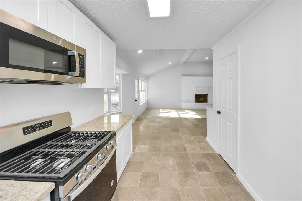 24526 Glen Loch Drive, Spring, Texas image 23