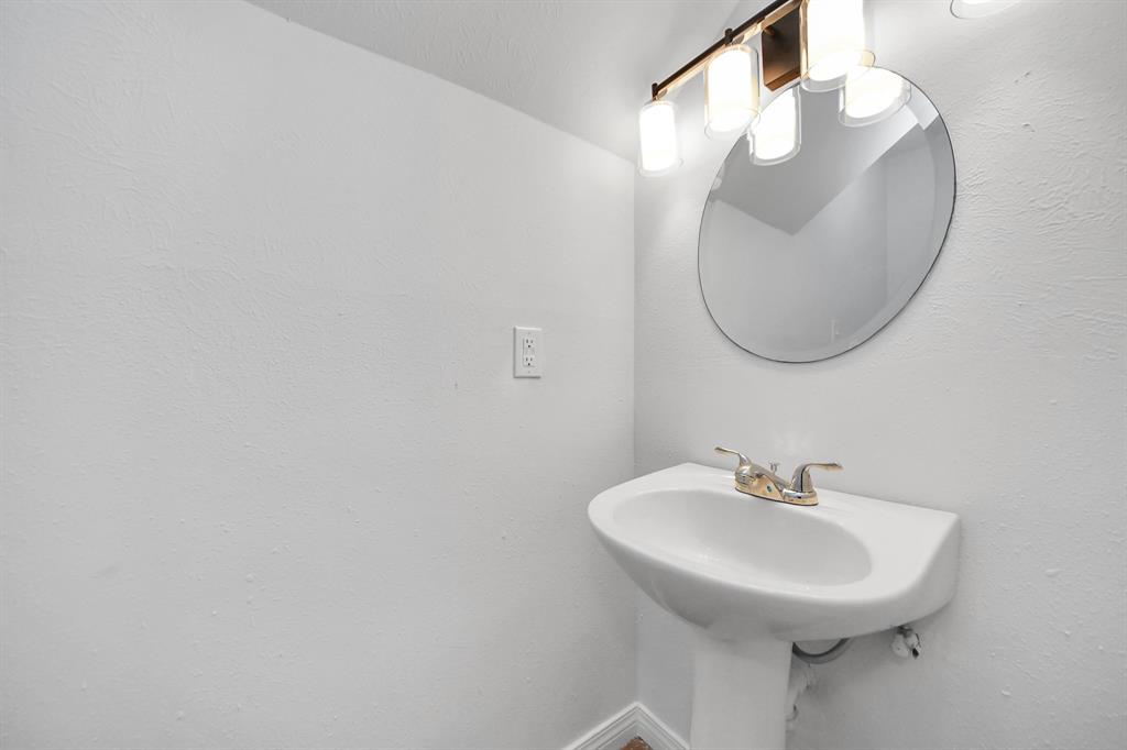 24526 Glen Loch Drive, Spring, Texas image 39