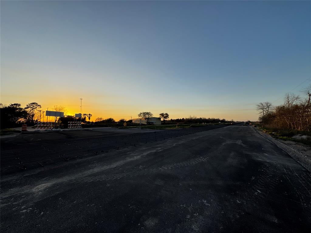 27215 Highway 36, Damon, Texas image 5
