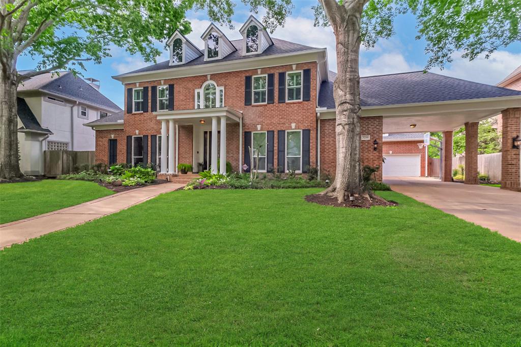 3210 Oakmont Drive