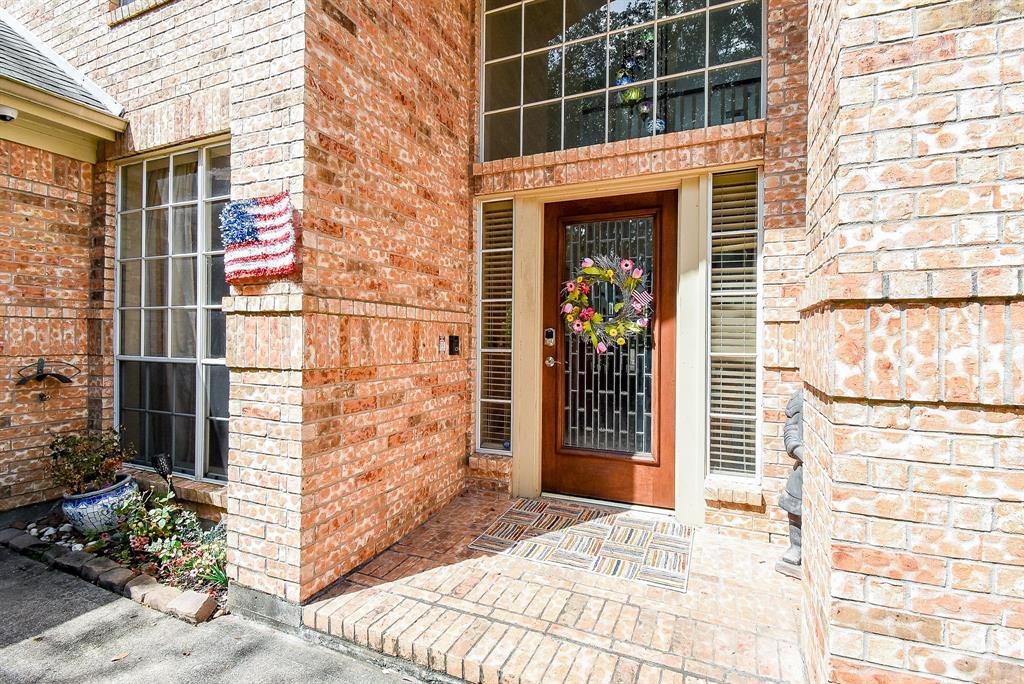 1006 Pointe Loma Drive