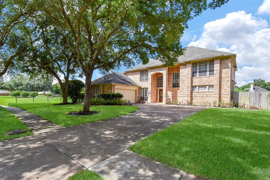 1006 Pointe Loma Drive