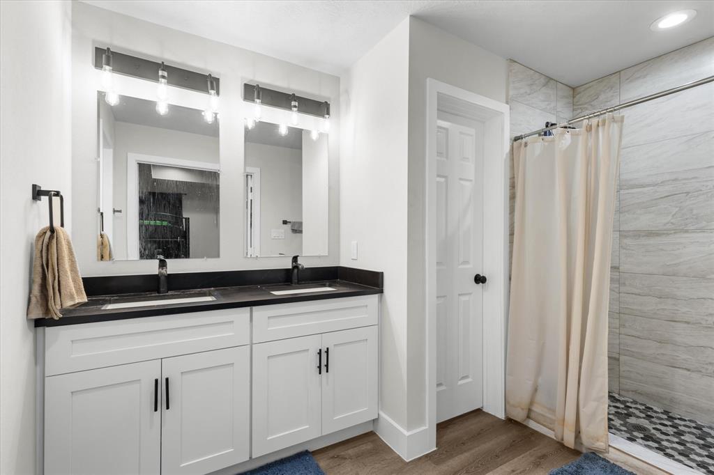 5938 Glen Grove Street, Houston, Texas image 15