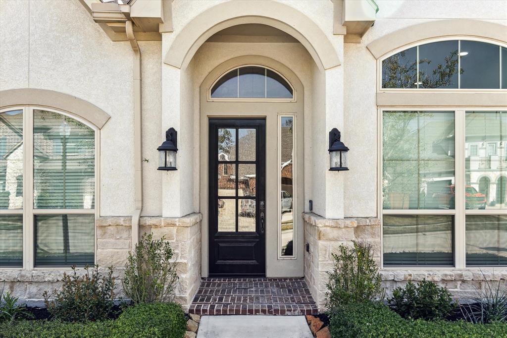 11606 Magnolia Crest Cove Court, Cypress, Texas image 2