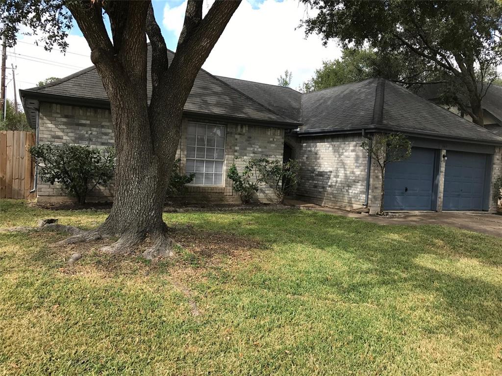 2511 Barrington Place Drive, Sugar Land, Texas image 1