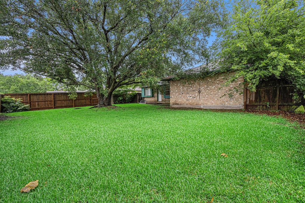 5234 Abercreek Avenue, Friendswood, Texas image 8